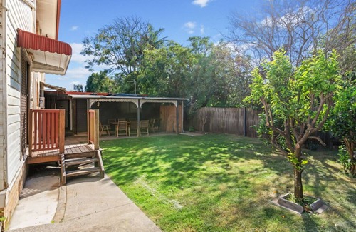 Robertson Wohnung | Cozy with Pool 4BD Family Retreat in Robertson