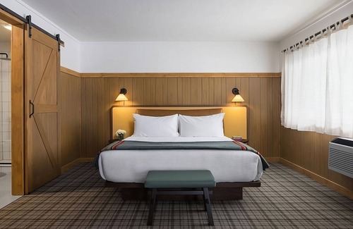 Jackson Hotel | Cozy Wyoming Lodge Just 5 Mins from Jackson Hole City Center w/ Dining