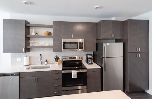 Central Business District Wohnung | Cozysuites l Stylish 1BR in Downtown Cincinnati