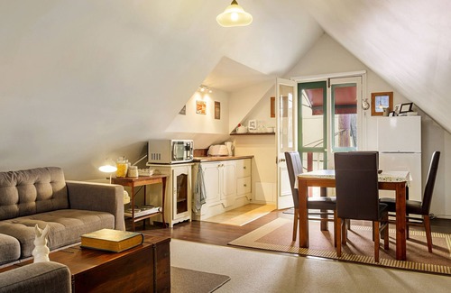 Grove Hütte | Crabtree House