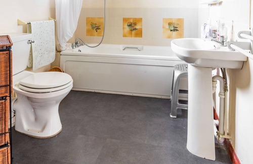 Scratby Haus | Cransley | Seaside Holiday Home | Minutes from the beach!