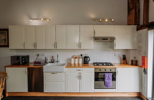 Burnham-on-Crouch Hotel | Creeksea Place Barns