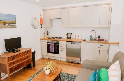 Burnham-on-Crouch Hotel | Creeksea Place Barns