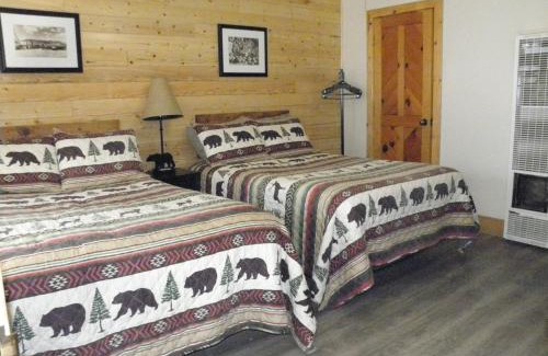 Markleeville Hotel | CREEKSIDE LODGE