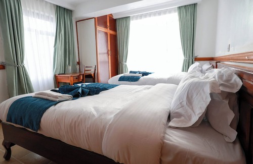 Kitengela Hotel | Crescent Resort And Conference Centre