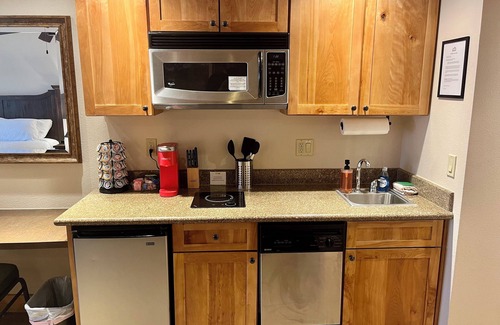 Crested Butte Eigentumswohnung | Crested Butte Condo with King Bed, Outdoor Pool and Hot Tub
