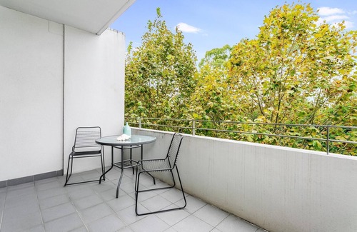 St. Leonards Wohnung | Crows Nest - CLA26 - Clarke Street - Stylish Crows Nest Apartment with Balcony Overlooking Park