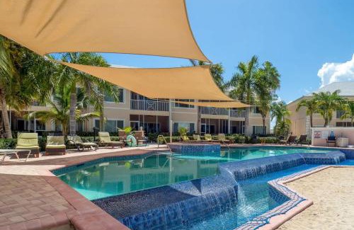 Rum Point Haus | Crystal Kai Condo