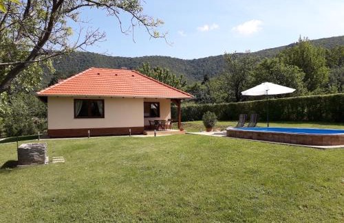 Kovagoszolos Haus | Cseresznyevirág Vendégházak
