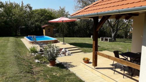 Kovagoszolos Haus | Cseresznyevirág Vendégházak