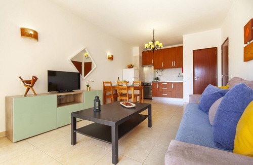 Praia da Rocha Wohnung | Curaçao Apt on Praia da Rocha w/Pool Access