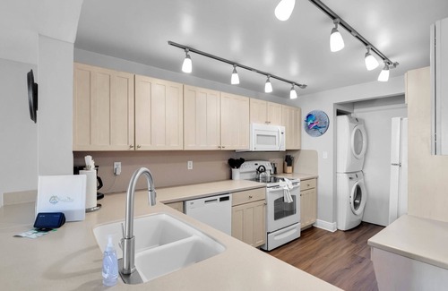 Meadows Eigentumswohnung | Curaçao Key West 2BR Condo w/ Pool&Waterfront Dock