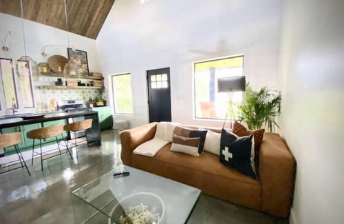 Richfield Haus | Curated abode w/ close proximity to National Parks