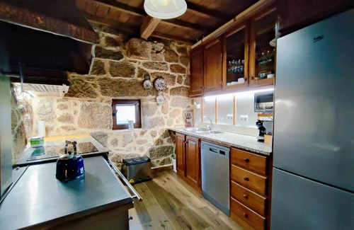 Melgaco Hütte | Curveirinha | Country House| Jacuzzi | National Park Gerês