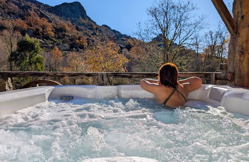 Melgaco Hütte | Curveirinha | Country House| Jacuzzi | National Park Gerês