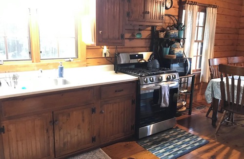 Fair Haven Kabine | Individuelle 3-br Log Home: Perch Pond