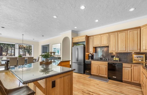 Deschutes River Woods Haus | New Listing! Custom Home ~ Private Hot Tub ~ Game Room