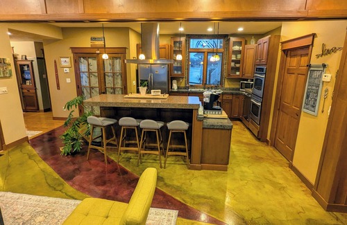 Koontz Lake Haus | Individuell ~ Einzigartig, Seeufer - Panorama, HotTub-Swim-Dock Ihr Boot, familienfreundlich
