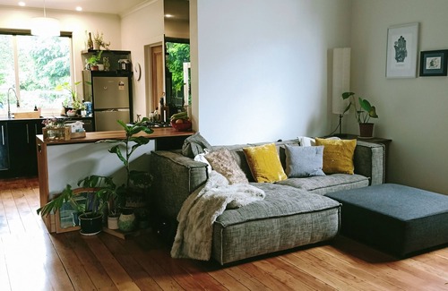 Napier Haus | Cute and quirky, close to the action Napier home