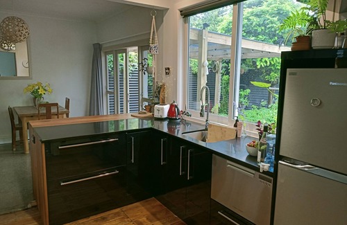 Napier Haus | Cute and quirky, close to the action Napier home