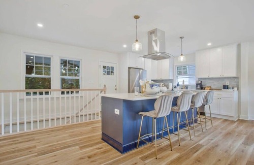 Annapolis Haus | Cute bungalow blocks to Stadium