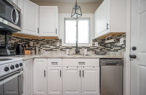 Midland Haus | Cute Convenient Midland Duplex