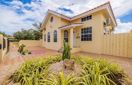 Washington Villa | Cute & Cozy 3BR, Great Location