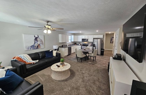 Wilmington Haus | Cute New Const Wilmington Ranch