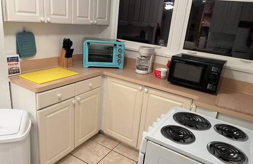 East Daytona Wohnung | CUTE STUDIO with PRIVATE BALCONY! And SPECTACULAR OCEAN -A1A- HARDROCK -VIEWS!!!