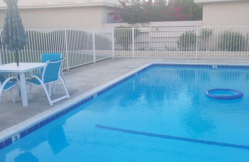 Uptown Design District Eigentumswohnung | CUTE walk downtown 2 bed 2 bath adore condo sleeps 4 MOVIE STAR