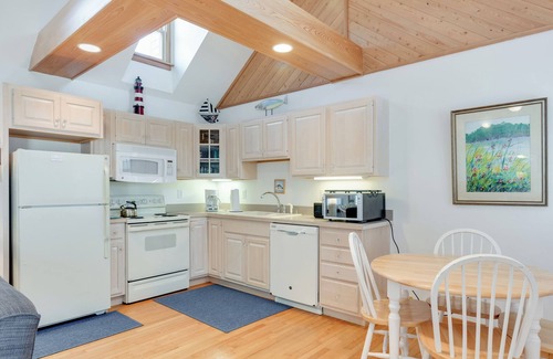 Ocracoke Villa | CV2A: Juniper A - 1st floor, 1BR villa has a spacious living area!