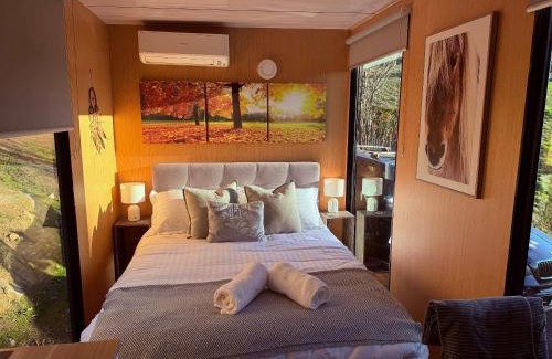 Cygnet Haus | Cygnet Valley Hideaway by Tiny Away