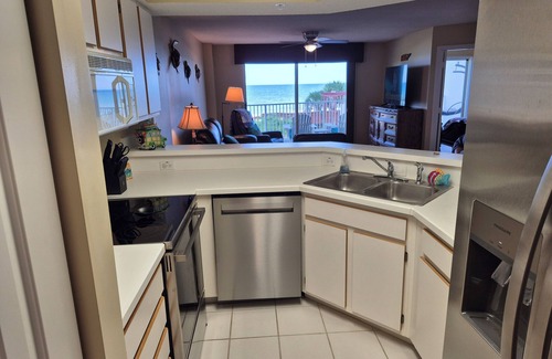 Ormond Beach Manors Eigentumswohnung | Cyndie's oceanfront 1st floor condo