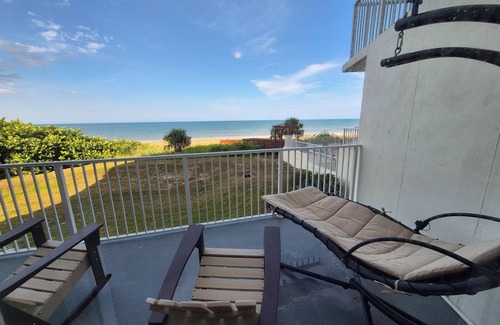 Ormond Beach Manors Eigentumswohnung | Cyndie's oceanfront 1st floor condo