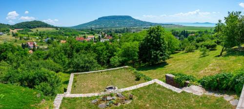 Szigliget Haus | Délibáb Vendégház