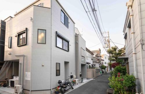 Sumida Villa | D墨田区民宿.晴空塔.浅草寺商圈.独栋别墅.直达机场、涩谷。新房源.小型室内停车位。