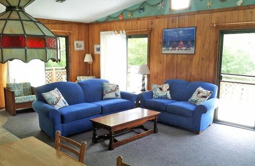 Sea Acres Haus | D110- The Wright Duck