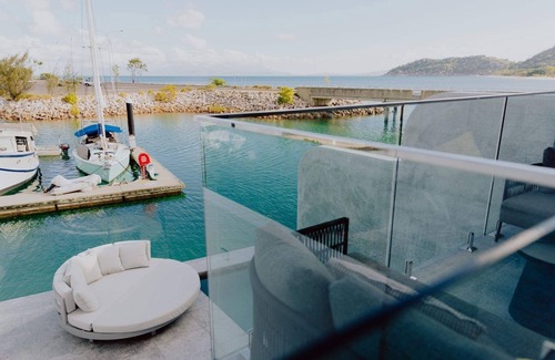 Nelly Bay Haus | ! Dacha on Maggie No#2, Unrivaled Island Luxury