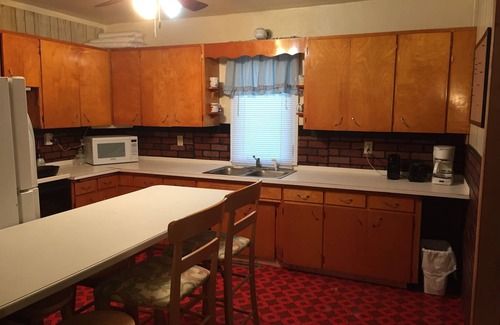 Ashley Haus | Dakota Jagdhaus - für längere Aufenthalte eingerichtet - tierfreundlich