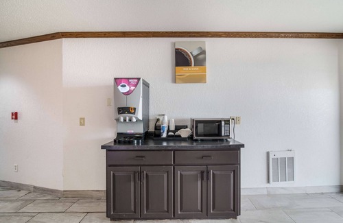 Fargo Hotel | Dakota Inn Fargo