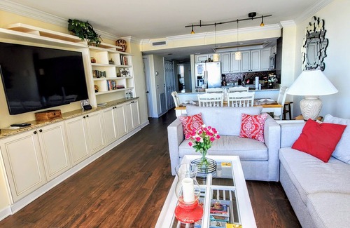 Briarcliffe Acres Eigentumswohnung | Tanzen im Mondschein - Umgestaltete Ocean Front Condo