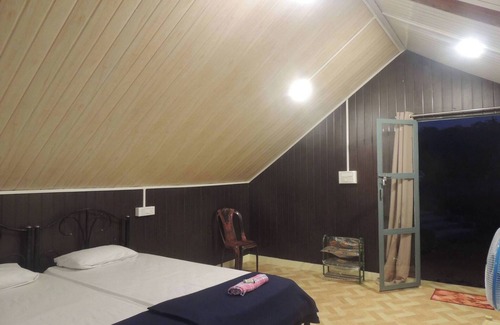 Timbholi Sonstige | Dandeli Aura - Accommodation Only