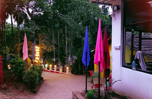Supa Haus | Dandeli lemon tree jungle stay