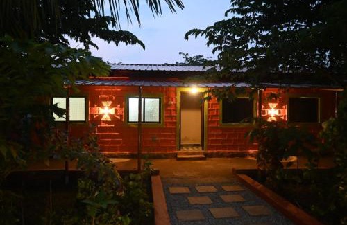 Dandeli Haus | Dandeli Stone Woodz