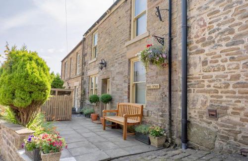 Chapel en le Frith Haus | Danes Cottage