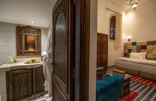 Zekkak Er Roumane Haus | Darif's Riad Fes