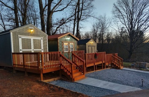 Ronda Haus | Dark Grey Tiny House unit 3