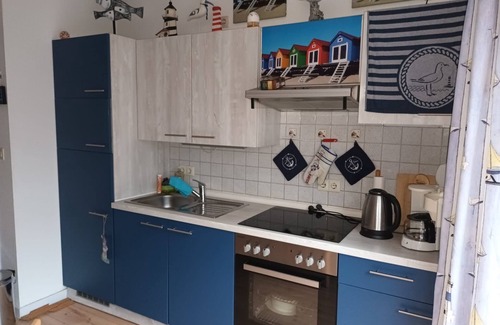 Sturenburgshof Haus | Dat Ferienhuus Aurich-Tannenhausen at the bathing lake! Pet friendly!