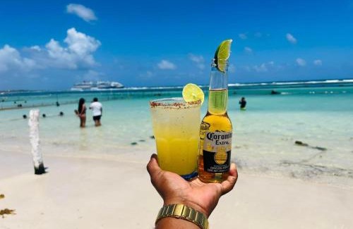 Mahahual Wohnung | Day Pass Todo Incluido El Faro Beach Club & Restaurant Solo Experiencia no incluye alojamiento - 85 USD por persona