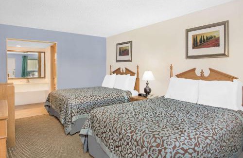 Gadsden Hotel | Days Inn by Wyndham Attalla